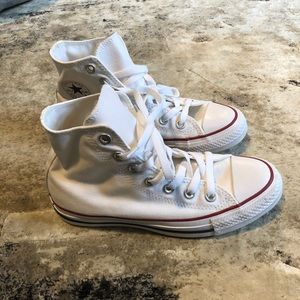 Converse Chuck Taylor All Star High Top Sneaker!